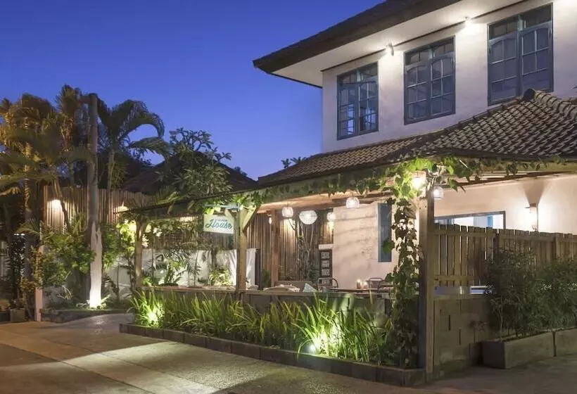 ホテル Sanur House