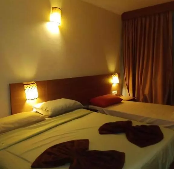 בית מלון כפרי Sea Breeze Village, Baga Goa