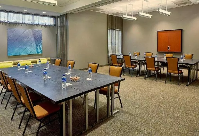 בית מלון כפרי Springhill Suites By Marriott Atlanta Airport Gateway