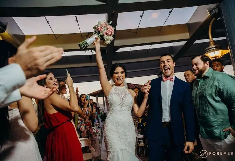 酒店 Summit Rainforest Golf Resort & All Inclusive