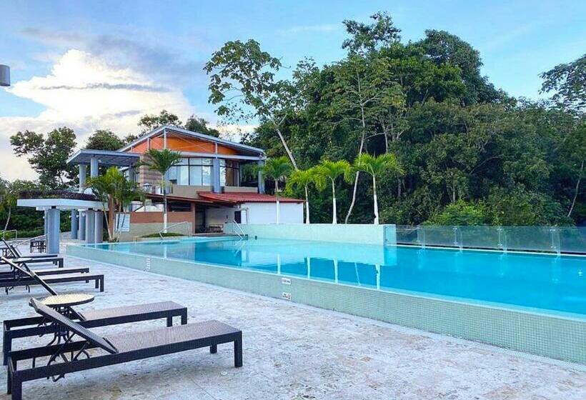 酒店 Summit Rainforest Golf Resort & All Inclusive