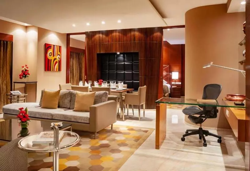 酒店 Taj Chandigarh