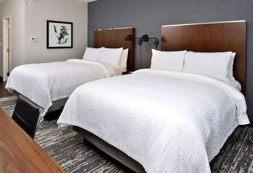 فندق على الطريق Four Points By Sheraton Omaha Midtown