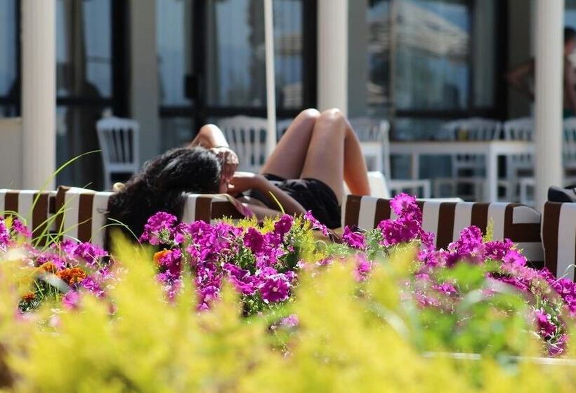 Wa Cesme Farm Hotel Beach Resort & Spa