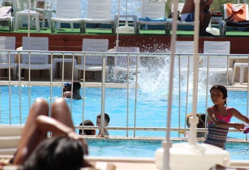 Wa Cesme Farm Hotel Beach Resort & Spa