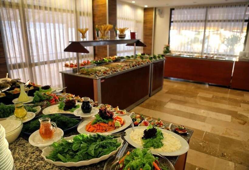 Wa Cesme Farm Hotel Beach Resort & Spa