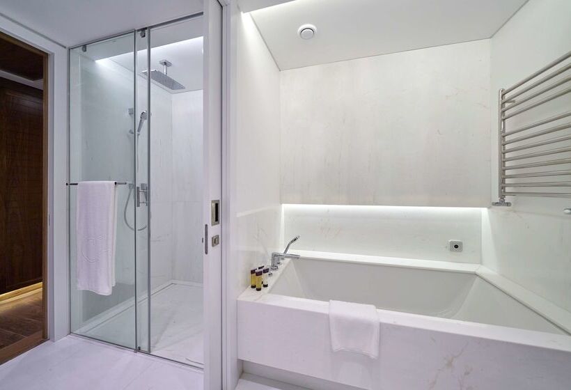 Hotel Les Suites At The Cliff Bay   Portobay