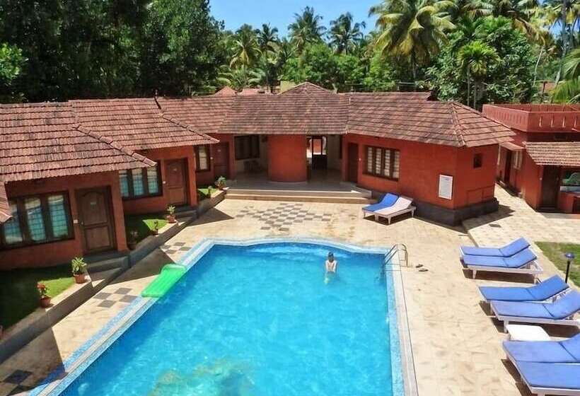 Deshadan Cliff & Beach Resort,varkala