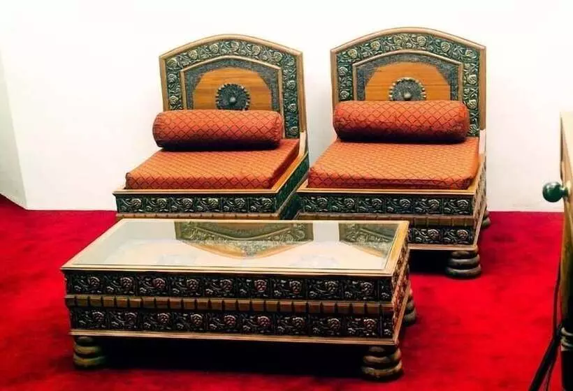 Deshadan Cliff & Beach Resort,varkala