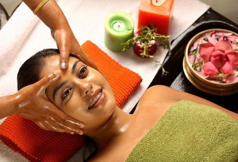 Deshadan Cliff & Beach Resort,varkala