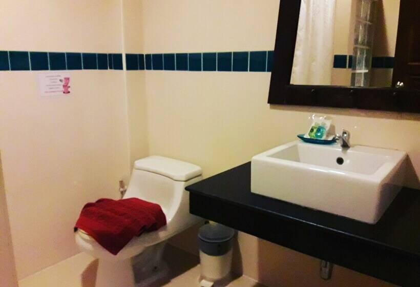 בית מלון כפרי Baan Andaman Krabi