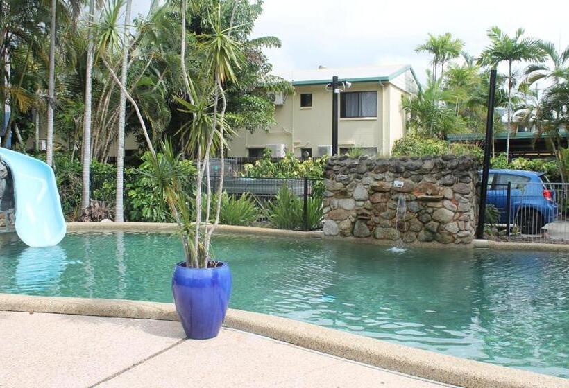 ホテル Bohemia Resort Cairns