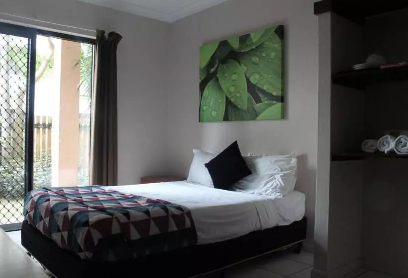 酒店 Bohemia Resort Cairns