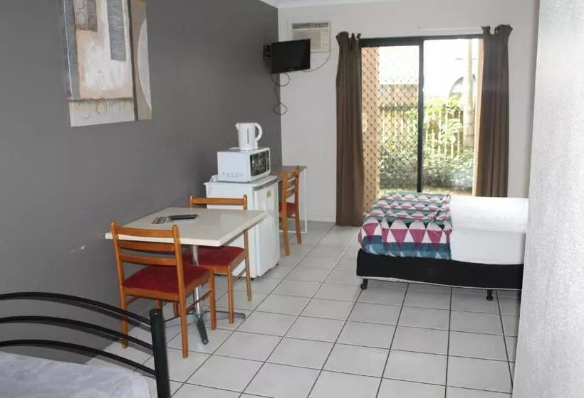 酒店 Bohemia Resort Cairns