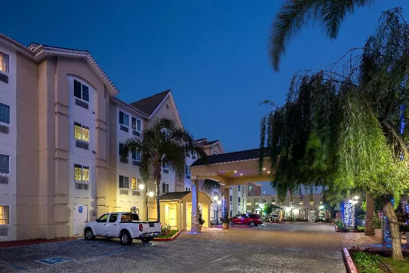هتل Candlewood Suites Lax Hawthorne, An Ihg