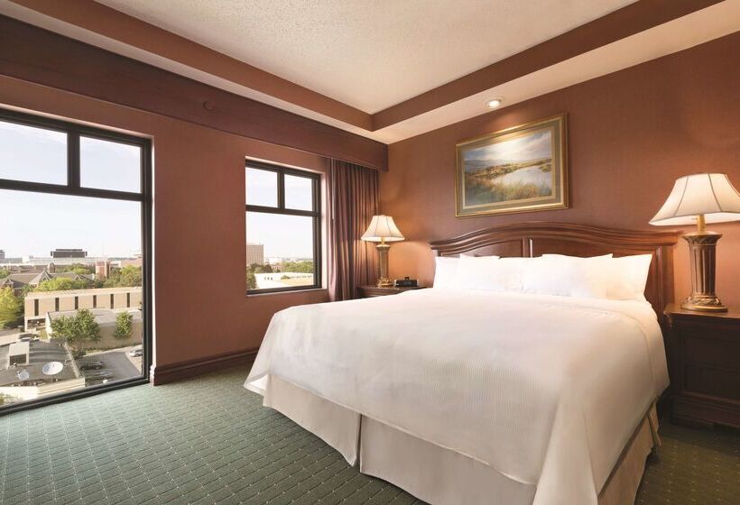 فندق Embassy Suites Lincoln