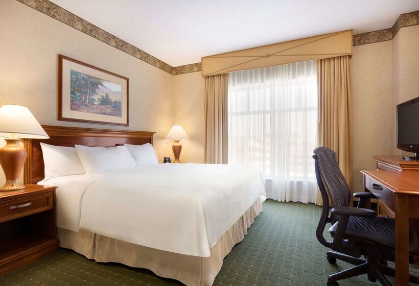 فندق Embassy Suites Lincoln