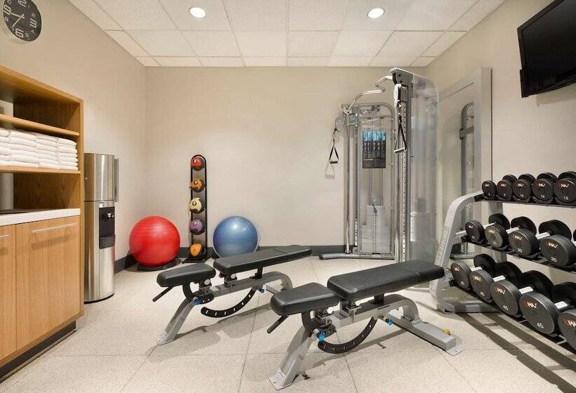 فندق Embassy Suites Lincoln