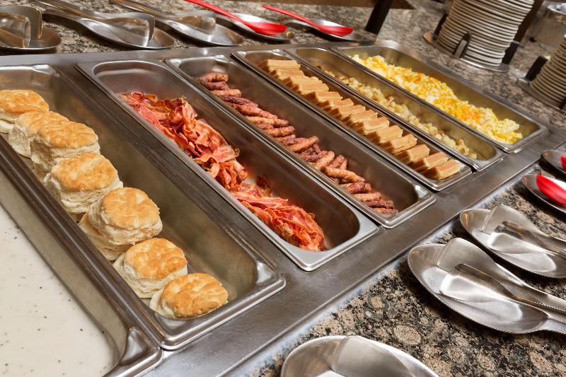 فندق Embassy Suites Lincoln