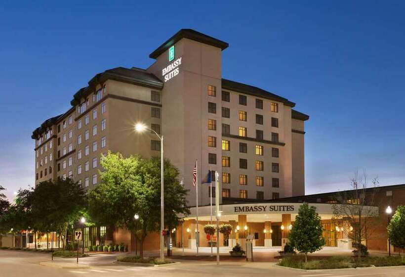 فندق Embassy Suites Lincoln