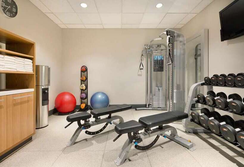 فندق Embassy Suites Lincoln