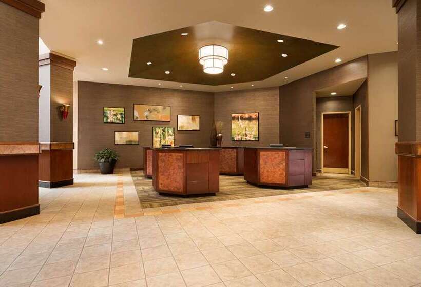 فندق Embassy Suites Lincoln