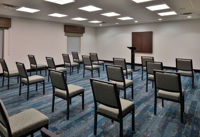 هتل Hampton Inn & Suites Las Vegas Airport