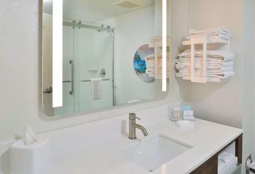 בית מלון כפרי Hampton Inn & Suites Las Vegas Airport