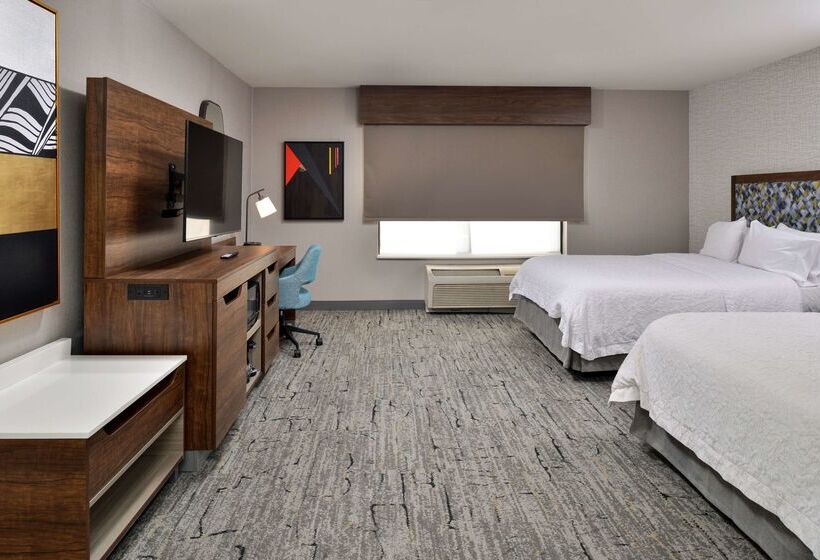 هتل Hampton Inn & Suites Las Vegas Airport