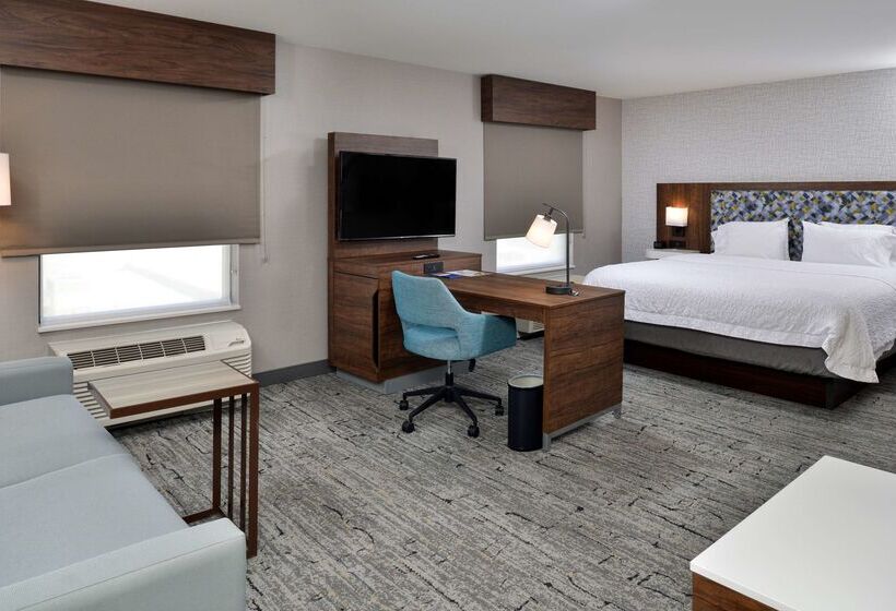 هتل Hampton Inn & Suites Las Vegas Airport