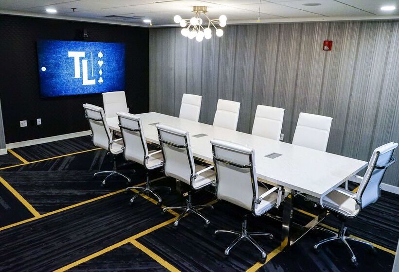 فندق Hampton Inn Deadwood At Tin Lizzie Gaming Resort