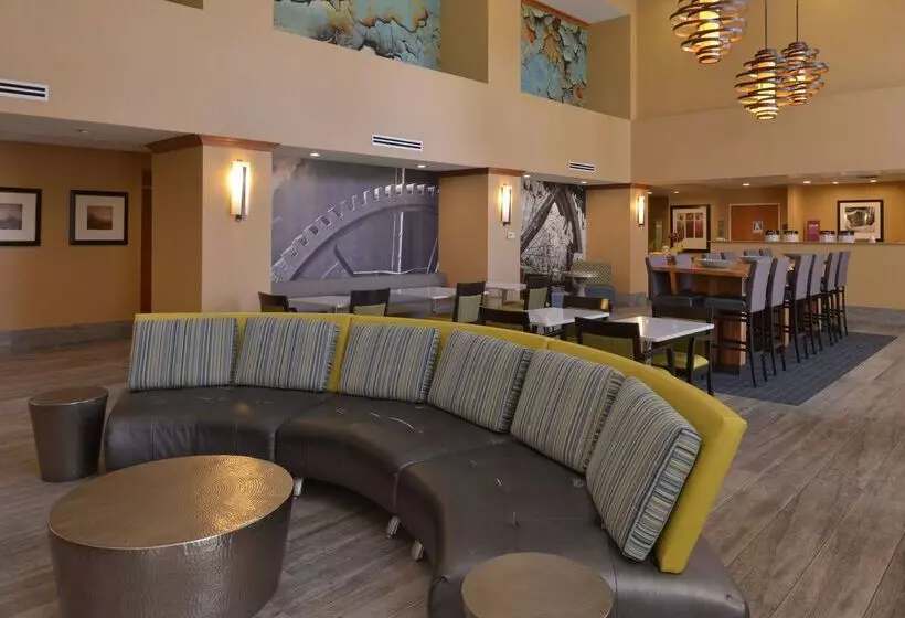 ホテル Hampton Inn & Suites Bakersfield Northairport