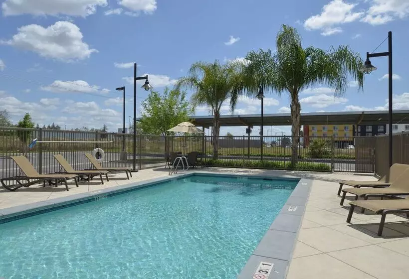ホテル Hampton Inn & Suites Bakersfield Northairport
