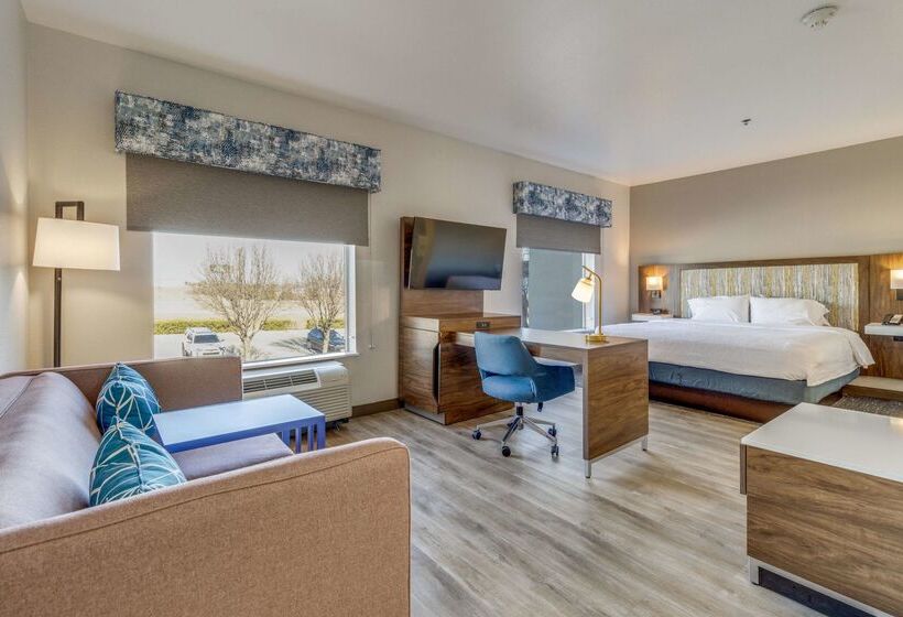 Отель Hampton Inn & Suites Gainesville