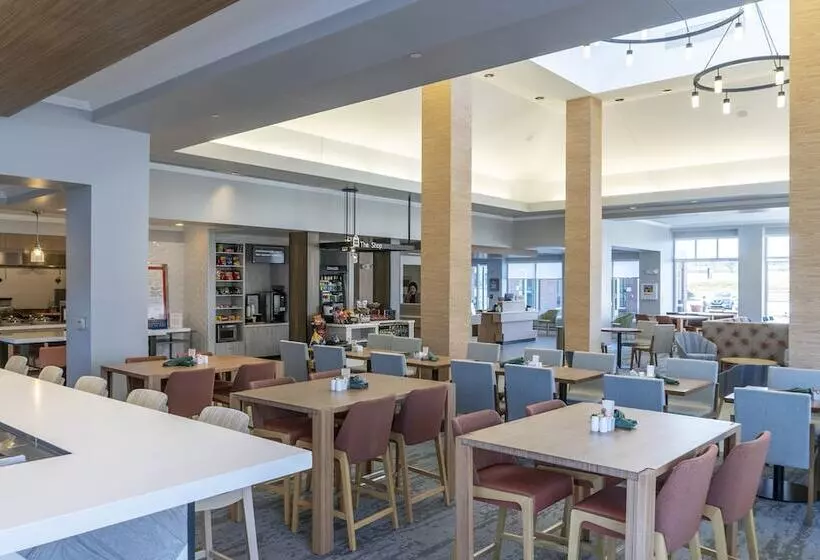 Отель Hilton Garden Inn Plymouth