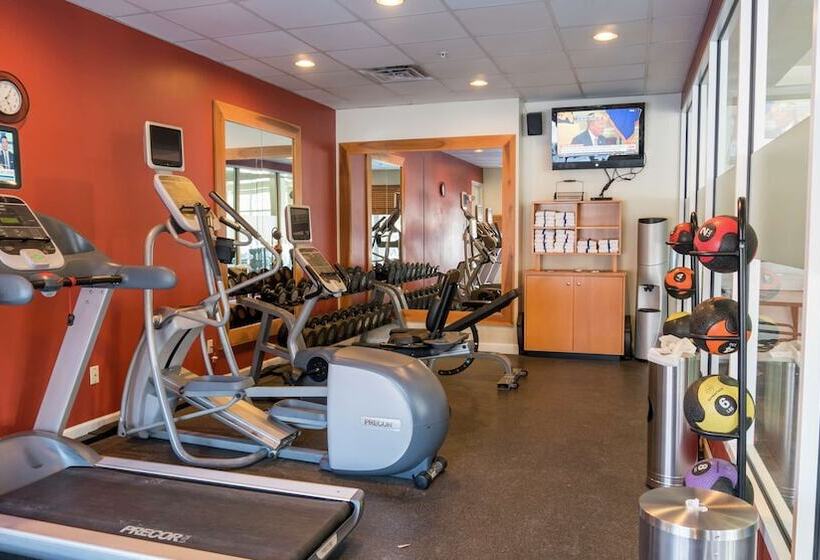 Отель Hilton Garden Inn Plymouth