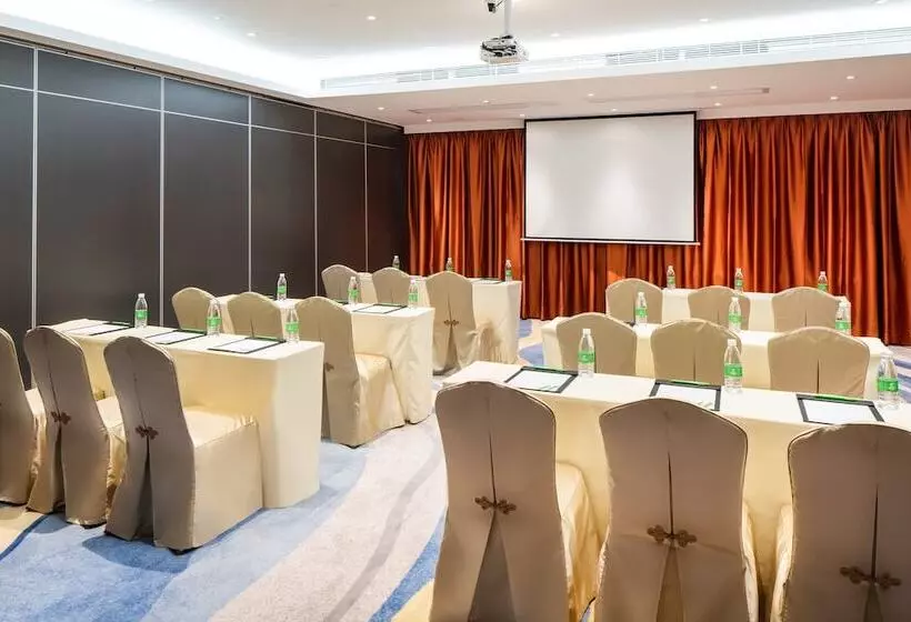 هتل Holiday Inn Macau, An Ihg