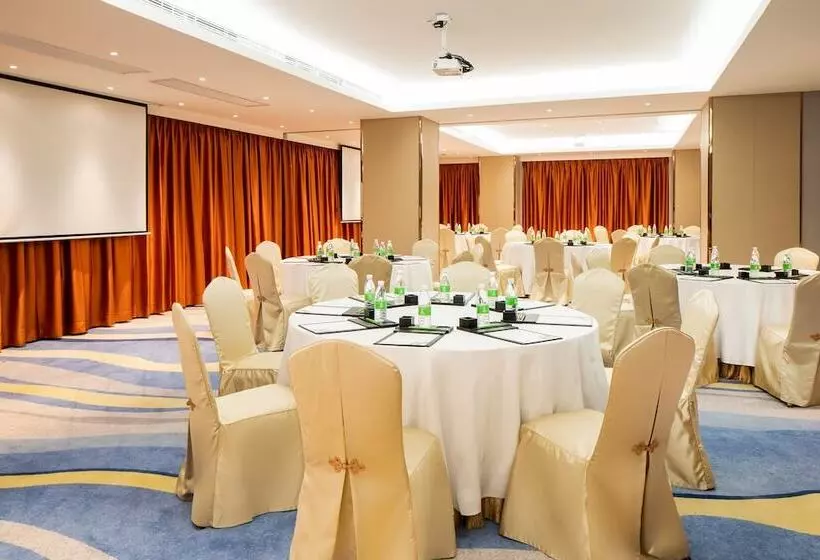 هتل Holiday Inn Macau, An Ihg