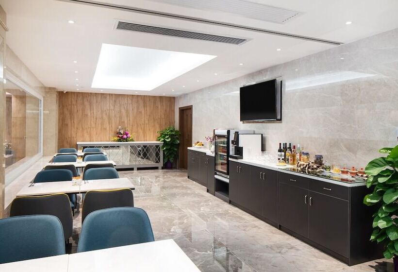 هتل Holiday Inn Macau, An Ihg