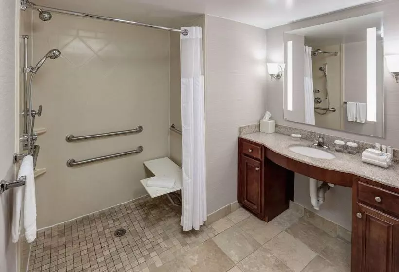 هتل Homewood Suites By Hilton Huntsvillevillage Of Providence