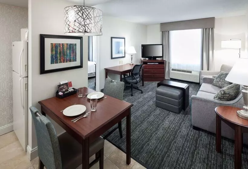 هتل Homewood Suites By Hilton Huntsvillevillage Of Providence