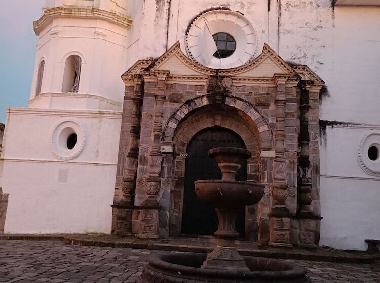 בית מלון כפרי La Herreria Colonial