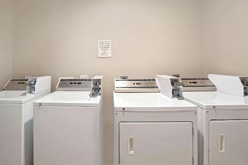 בית מלון כפרי La Quinta By Wyndham Brookshire West Katy