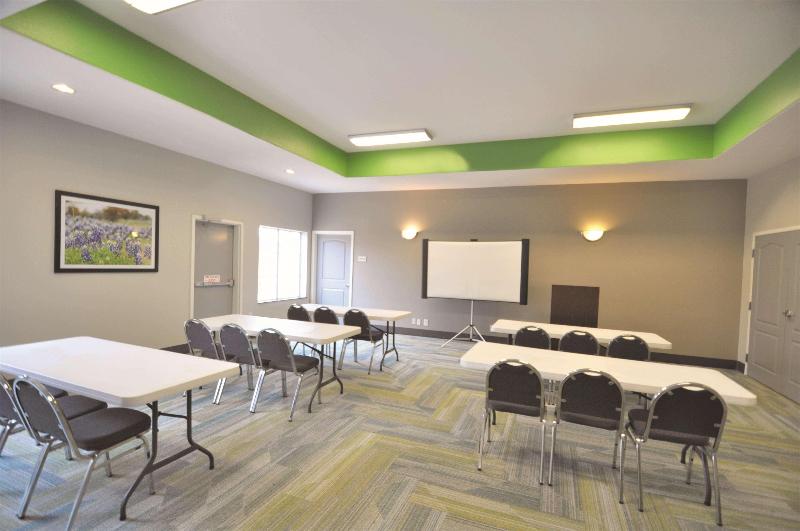 בית מלון כפרי La Quinta By Wyndham Brookshire West Katy