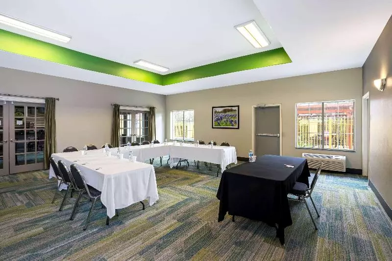 酒店 La Quinta By Wyndham Brookshire West Katy