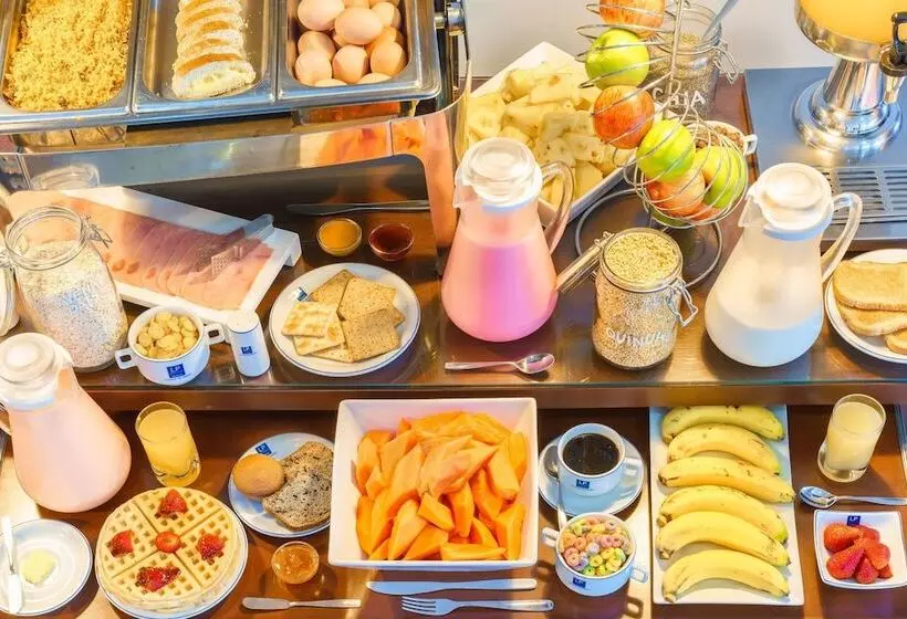 هتل Lp Santa Cruz Centro