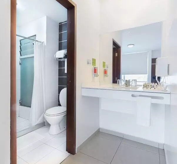 هتل Lp Santa Cruz Centro