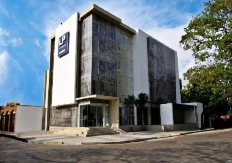 هتل Lp Santa Cruz Centro