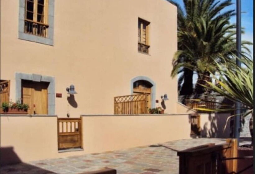 فندق ريفى Rural El Mondalon