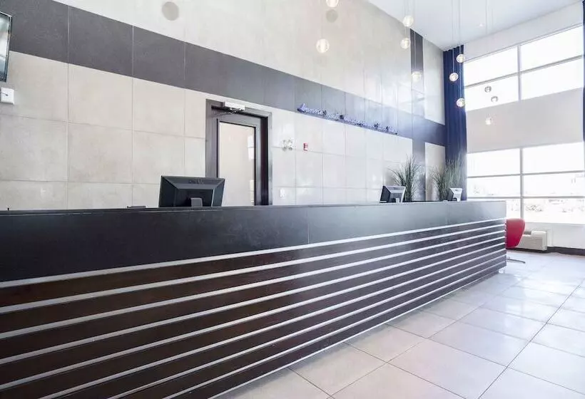 ホテル Sandman Signature Prince George